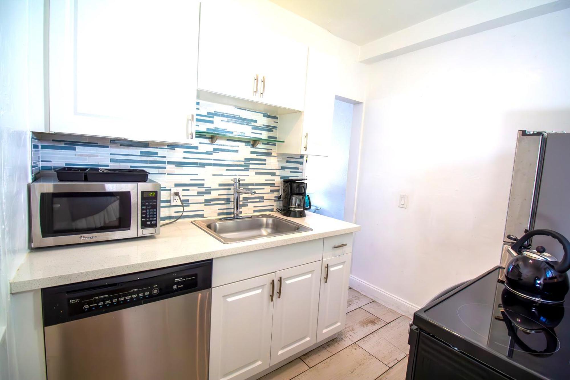 Courtyard Apartments Part Of The Oasis Casita Collection Miami Beach Esterno foto
