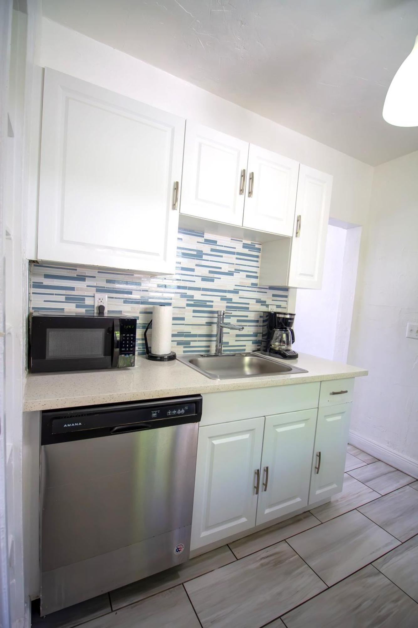 Courtyard Apartments Part Of The Oasis Casita Collection Miami Beach Esterno foto