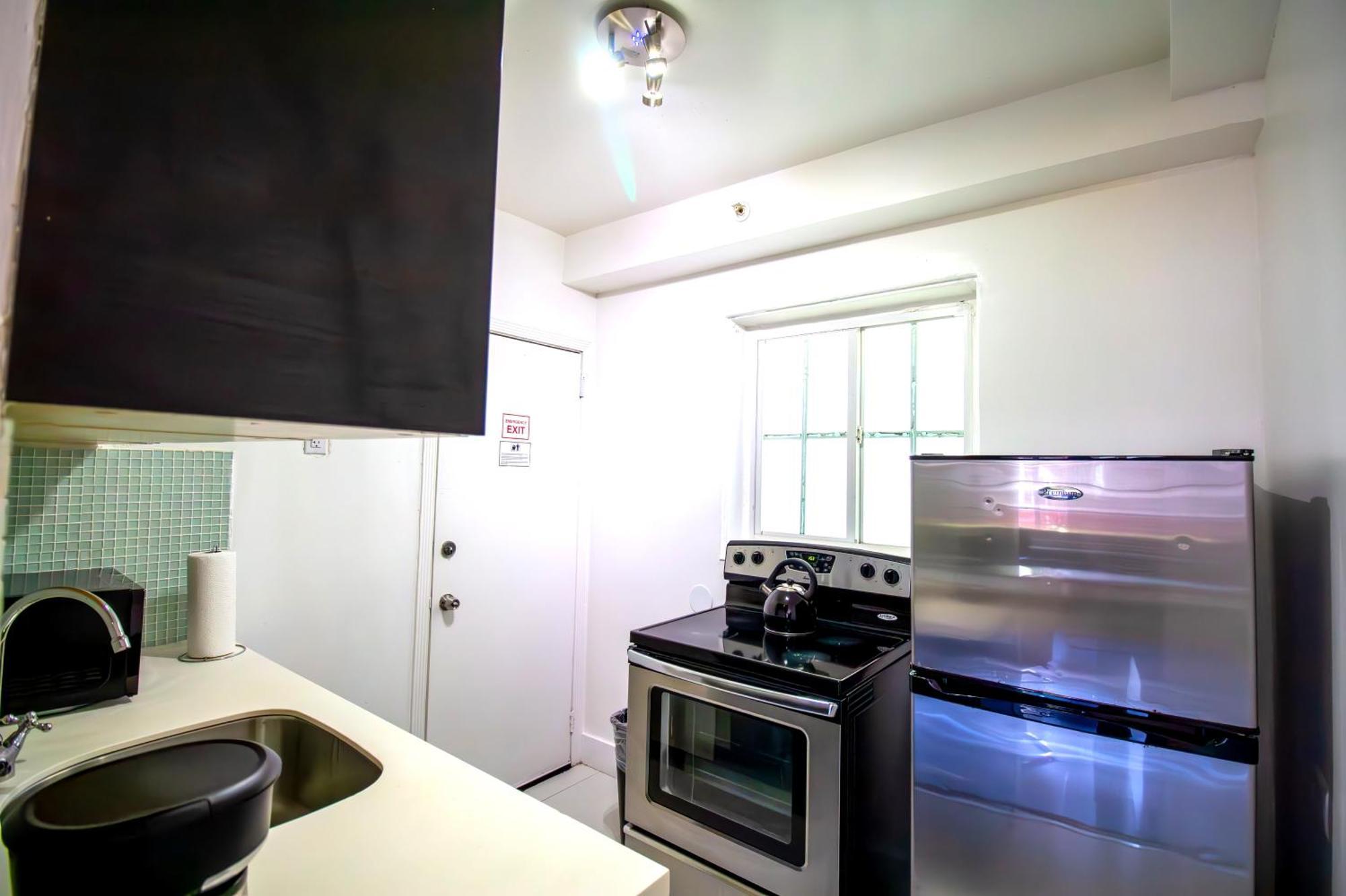 Courtyard Apartments Part Of The Oasis Casita Collection Miami Beach Esterno foto