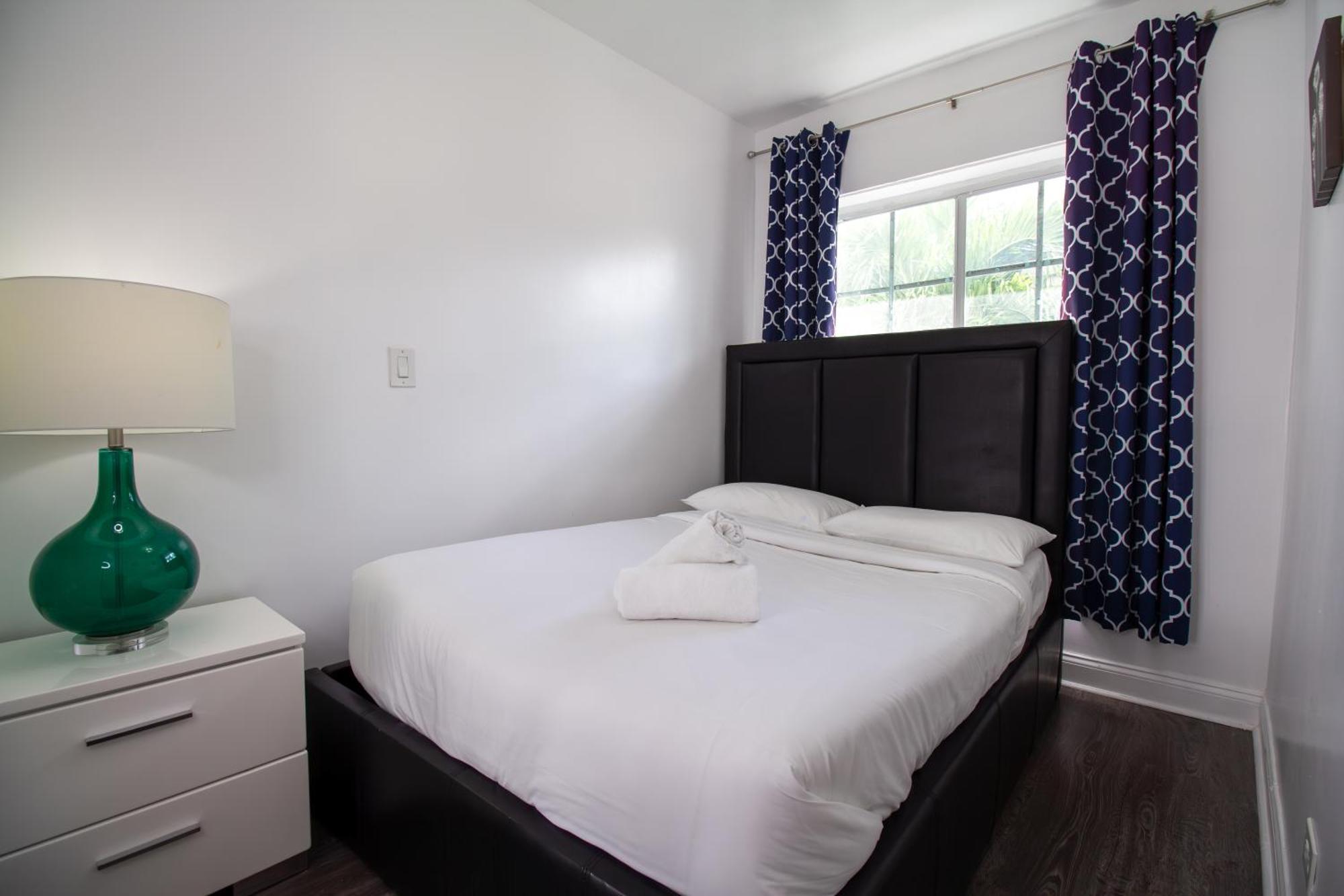 Courtyard Apartments Part Of The Oasis Casita Collection Miami Beach Esterno foto